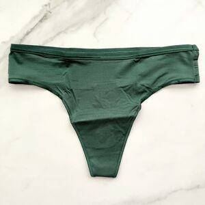 NWT SOMA VANISHING EDGE MICROFIBER THONG PANTY IN LUSH EMERALD SIZE XS/L/XL
